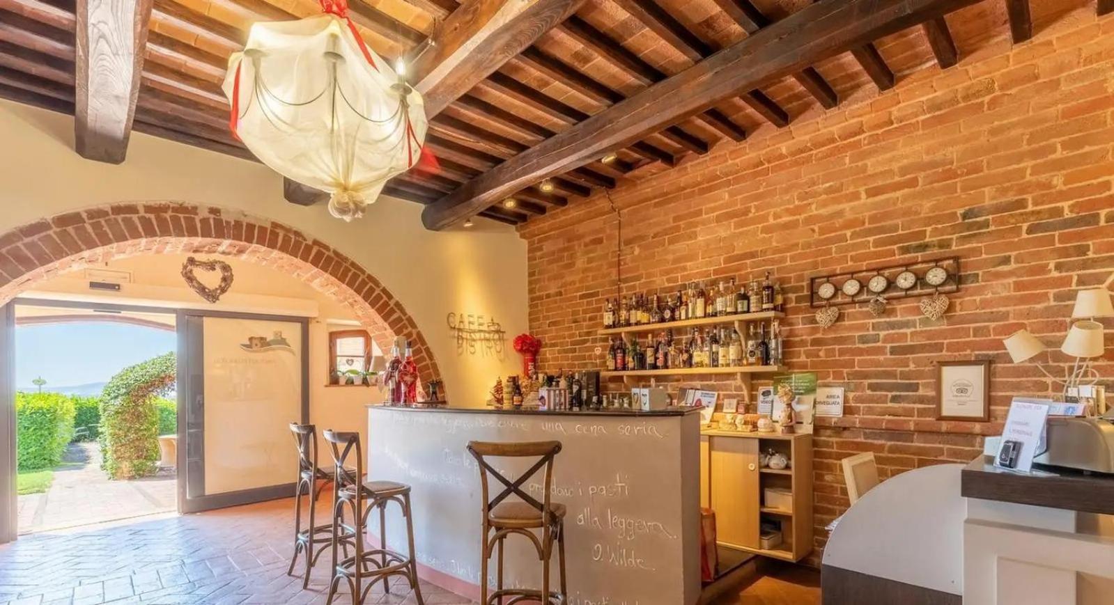 Agriturismo Le Torri Di Porsenna Petrignano Del Lago 외부 사진